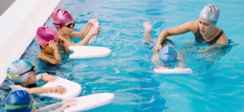 Woj. dolnośląskie: bezpłatna nauka pływania dla dzieci w 6 miejscowościach
