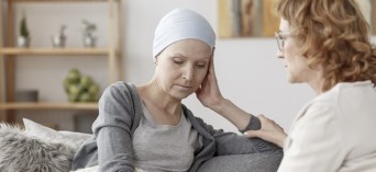 Woj. wielkopolskie: Telefon Zaufania dla osób zmagających się z chorobą nowotworową