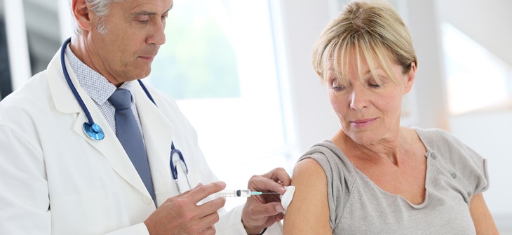 Gdańsk bezpłatne szczepienia przeciw grypie i pneumokokom dla seniorów