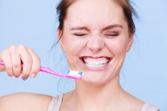 10 faktów i mitów na temat zębów i higieny jamy ustnej